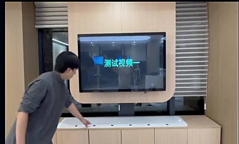 手势识别交互系统 - 灯光音效 · 同步联动