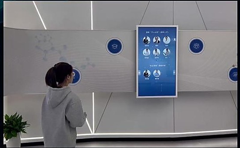 轨道屏互动 - 轨道结构 · 按空间定制行程