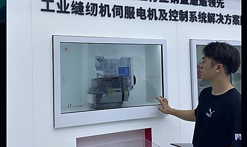 透明屏展示交互 - 屏体定制 · 柜体一体化安装