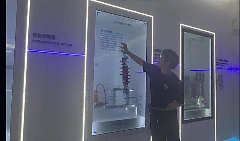 透明屏展示交互 - 内容后台可更新